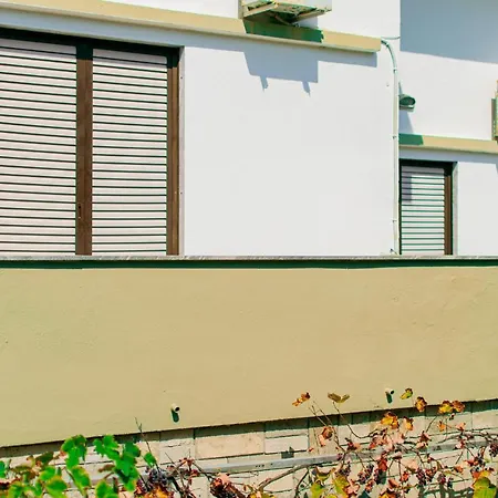 Giola And 1 Apartment Astris