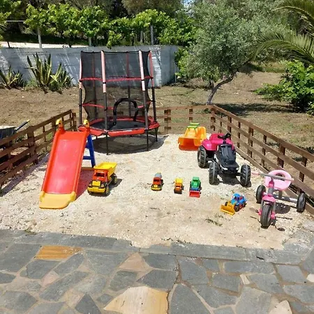 Giola And 1 Apartmán *