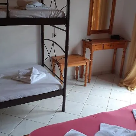 Giola And 1 * אסטריס