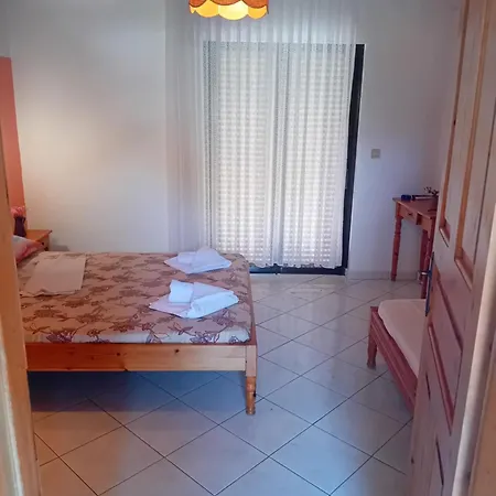 Giola And 1 Apartmán