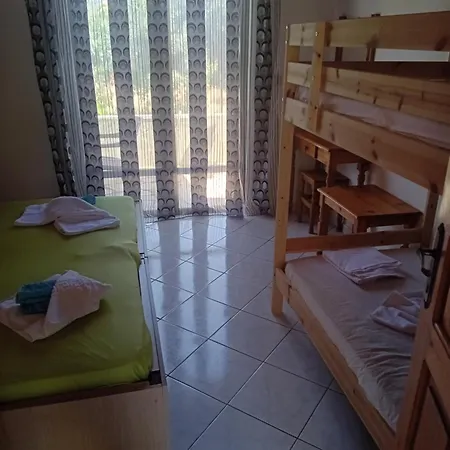 Giola And 1 Apartament *